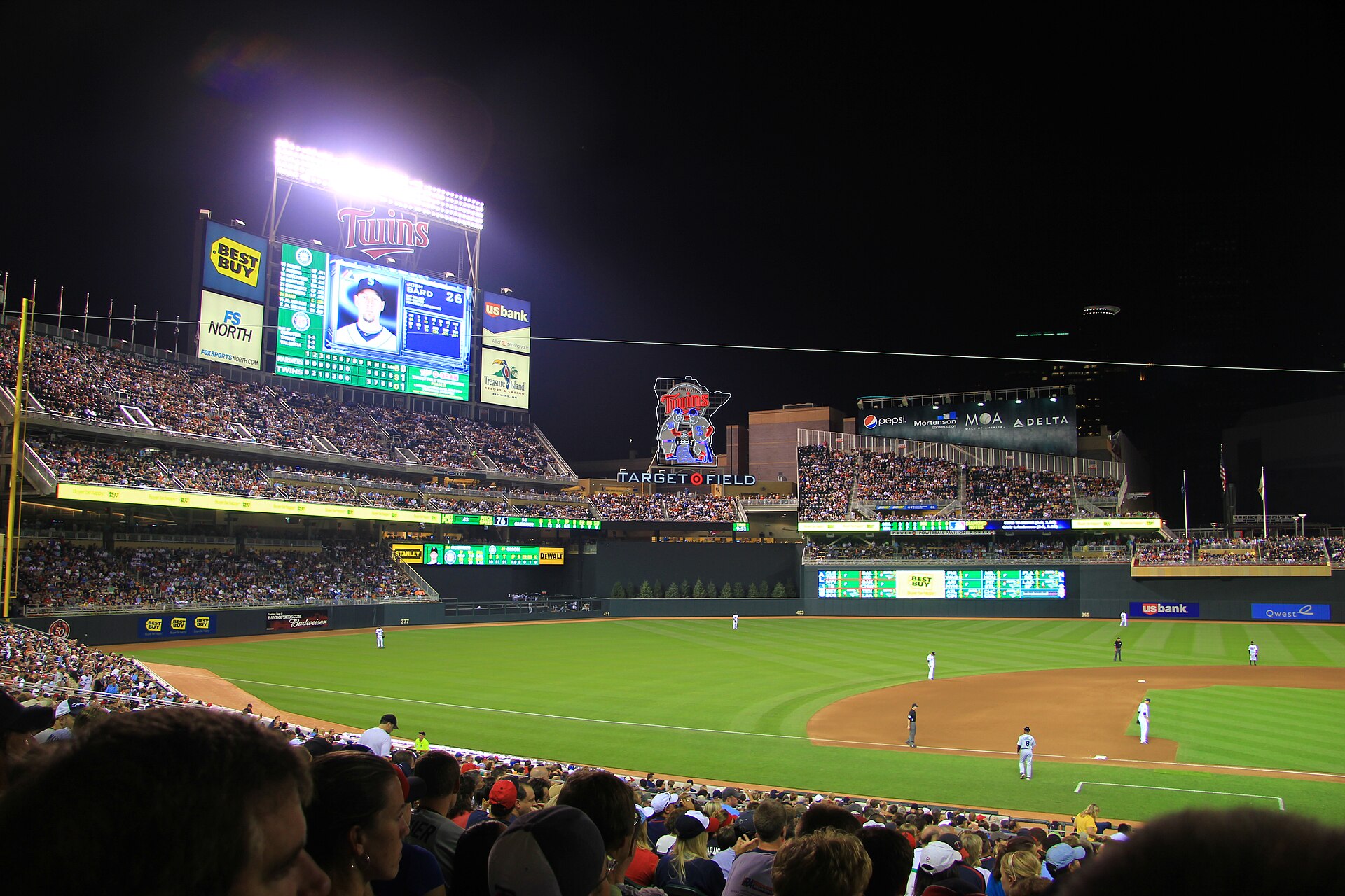 Jacob deGrom Rocked as Rangers Stumble in AL West Race