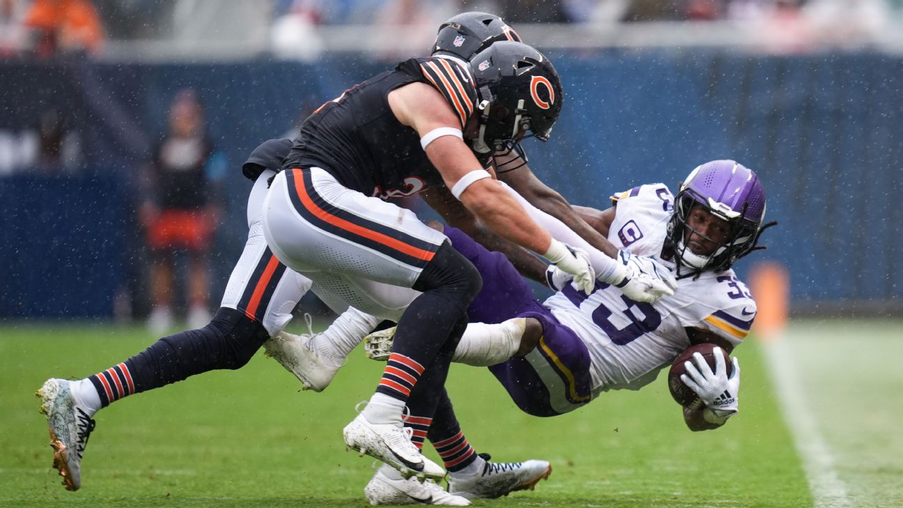 Vikings' Aaron Jones Sr. Cleared to Play Against the Buccaneers