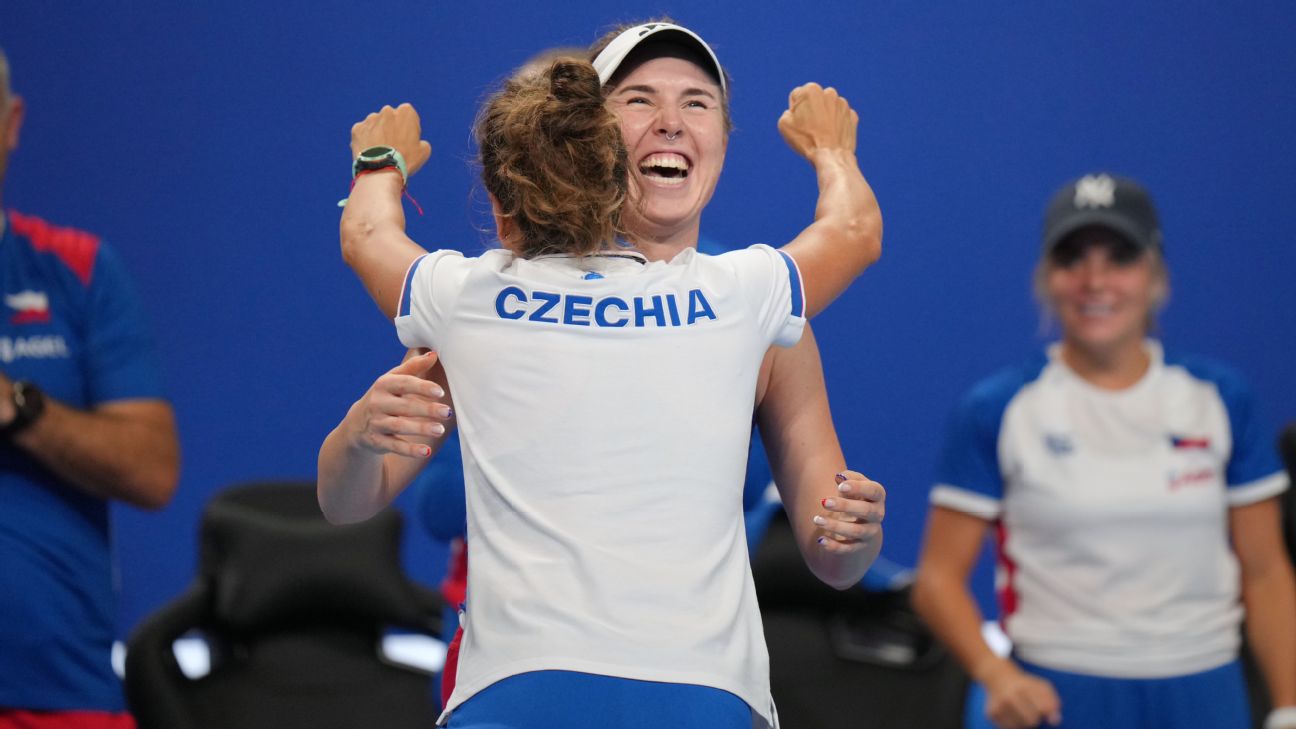 Linda Noskova Leads Czechia Into the Billie Jean King Cup Final